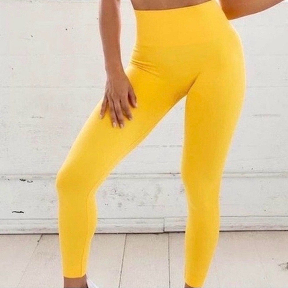 SET Active Yellow‎ Seamless Leggings SM High Rise Ribbed Gym Workout